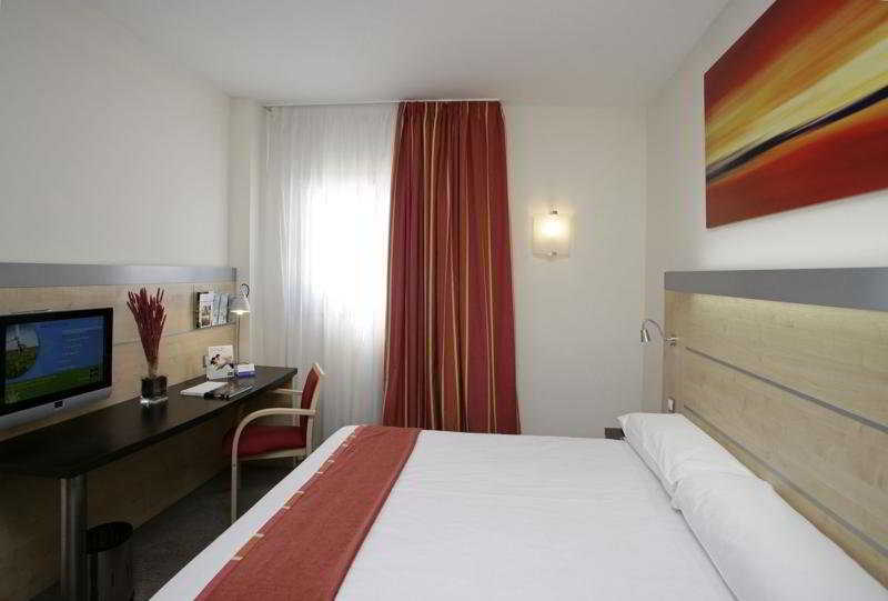 Holiday Inn Express Barcelona City 22@, An Ihg Hotel Eksteriør billede